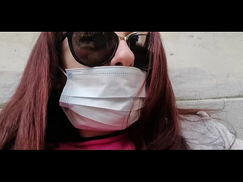 ❤️ Ніколетта мститься своєму сусіду і пісяє в його гаражі (Спеціальний італійський карантин Covid19) ❤❌  Секс у нас